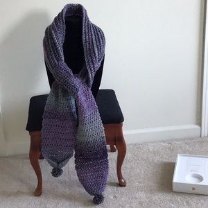 Scarf w/Pompoms Womens Handmade Crochet NWOT